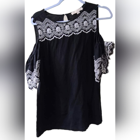 LOFT Black and White Cold Shoulder Top - Picture 2 of 6
